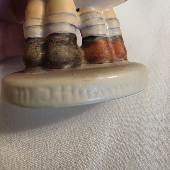 Vintage Goebel Hummel Surprise Hansel And Gretel Figurine TMK 6 - Picture 5 of 11